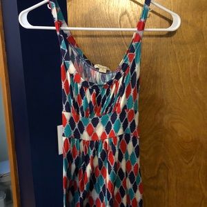 Medium tank. Forever 21.